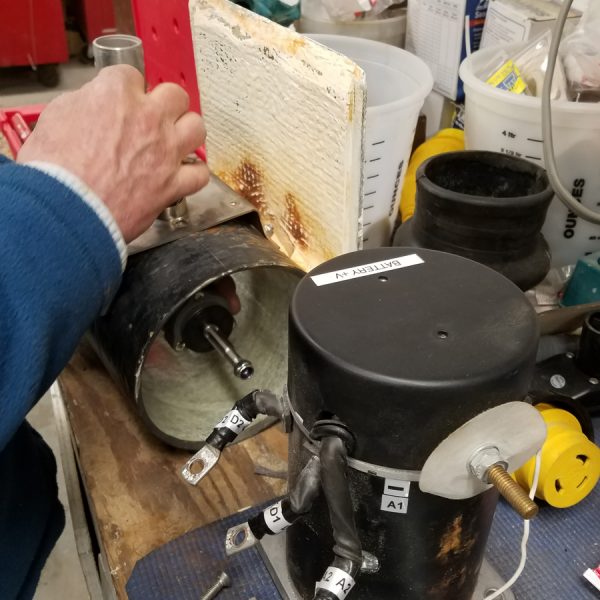 Anari B assemble new thruster components